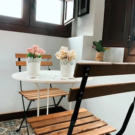 Guest house Viviendas La Placita Centro 2*